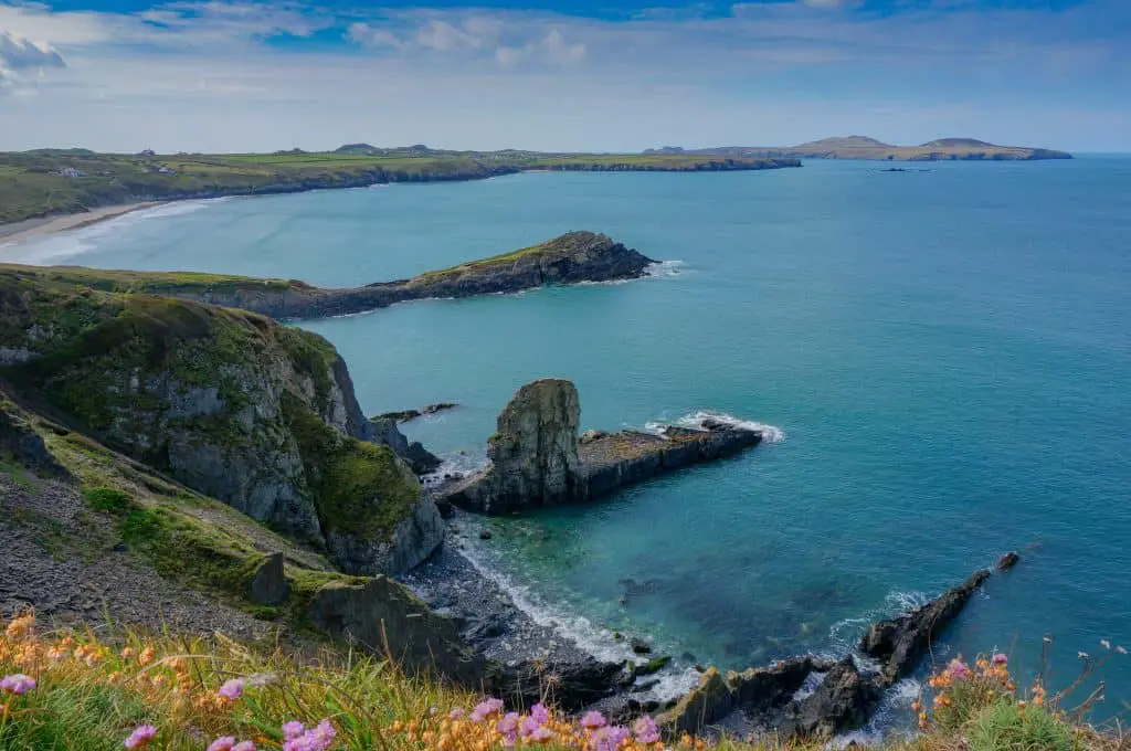 welsh tourist board driving routes