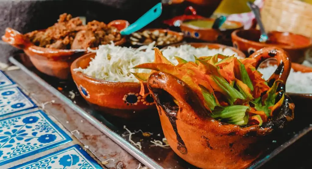 The delicious and varied cuisine is a big pro of living in Mexico